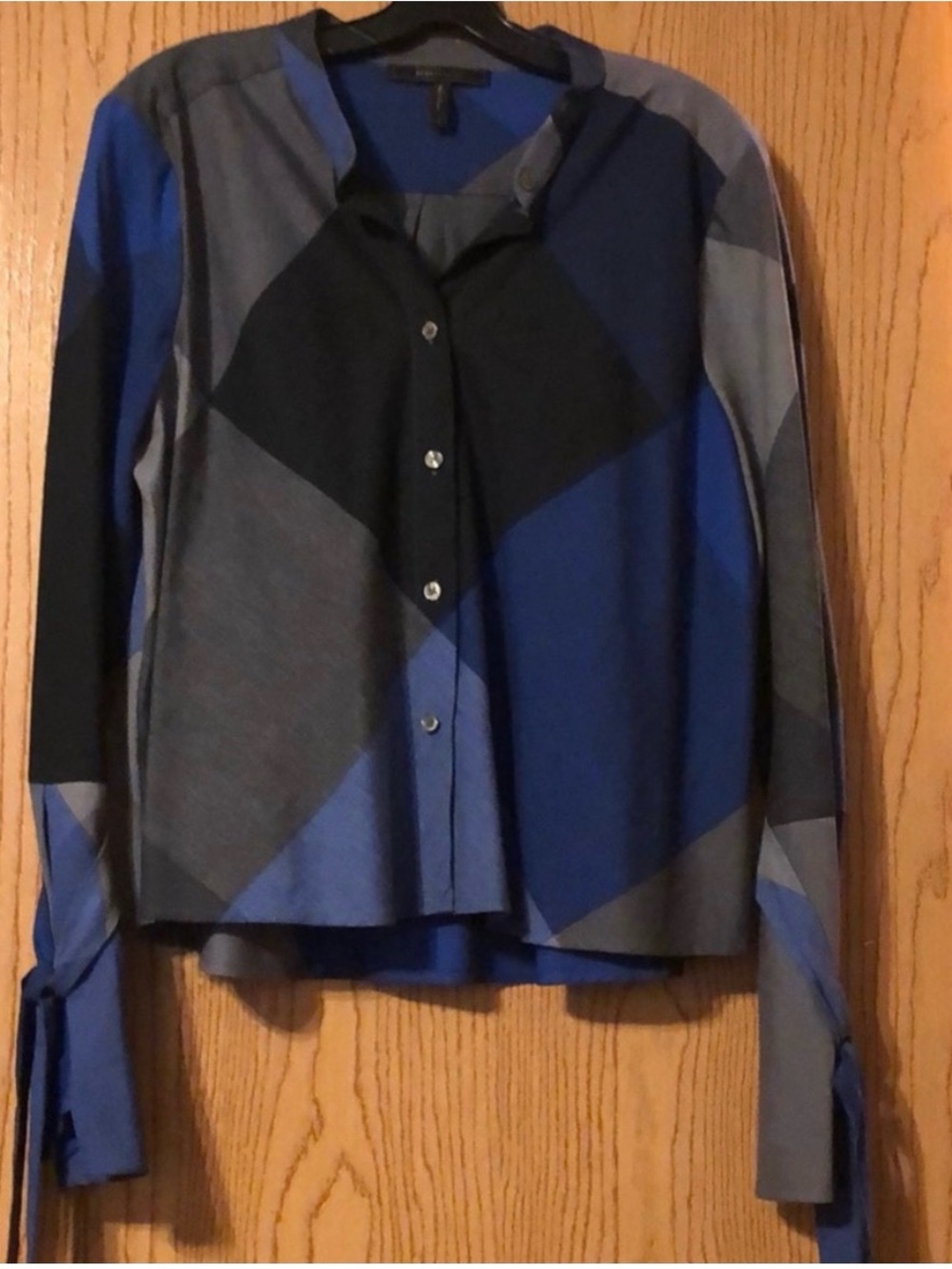 BCBGMAXAZRIA Women's Long Sleeve Marissa Blue Black Button Up Top Size Large - Picture 6 of 8